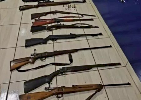 PRESOS COM ARSENAL APÓS ESPANCAREM MULHER SÃO SOLTOS SOB FIANÇA