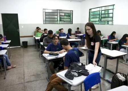 EDITAL COM DISTRIBUIÇÃO DE VAGAS AMPLIADAS EM CONCURSO PARA PROFESSORES JÁ ESTÁ DISPONÍVEL
