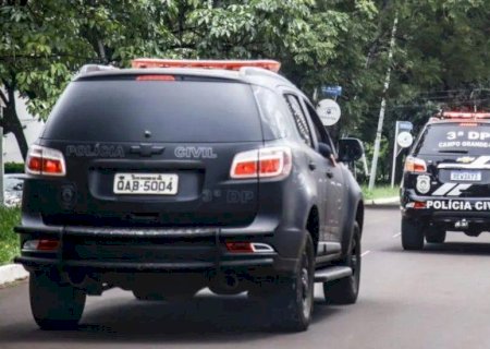 FUNCIONÁRIO É PRESO SUSPEITO DE FURTAR MERCADORIAS AVALIADAS EM R$ 15 MIL