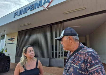 LIA NOGUEIRA ENTREGA R$150 MIL À FUNPEMA PARA REFORÇO NO ATENDIMENTO A PACIENTES DO SUS