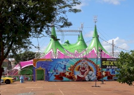 PARCERIA DA FUNED GARANTE INGRESSO DO CIRCO MÁGICO COM 1 QUILO DE ALIMENTO NÃO PERECÍVEL