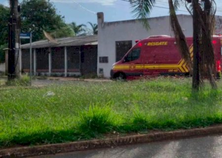CRIANÇA DE 7 ANOS É ATROPELADA APÓS INVADIR AVENIDA DE BICICLETA