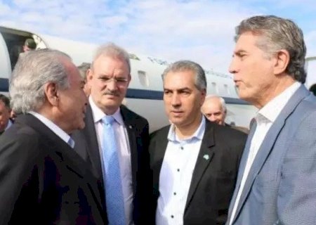 PARTIDOS RECORREM ÀS ORIGENS PARA SOBREVIVER