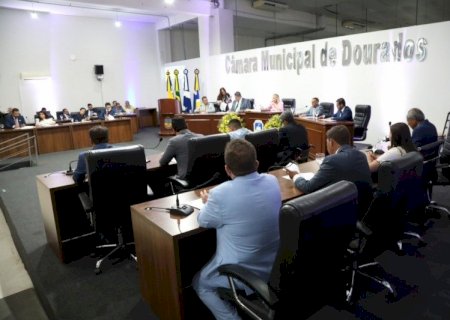 CÂMARA INICIA ANO LEGISLATIVO COM SESSÃO SOLENE NESTA SEGUNDA-FEIRA