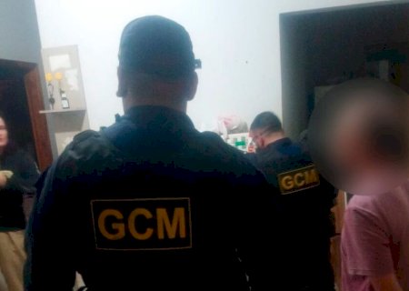 IDOSO PRESO POR FILMAR ADOLESCENTE JÁ HAVIA FILMADO OUTRAS MULHERES DENTRO DE LOJA