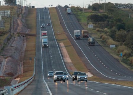 MAIS DE 300 MIL VEÍCULOS DEVEM CIRCULAR PELA BR-163 EM MS DURANTE O CARNAVAL
