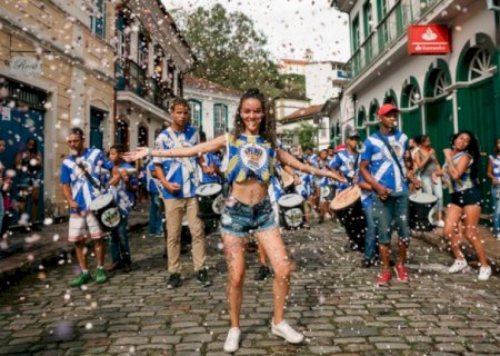 CARNAVAL DEVE GARANTIR R$ 12 BI EM FATURAMENTO E 32 MIL EMPREGOS TEMPORÁRIOS