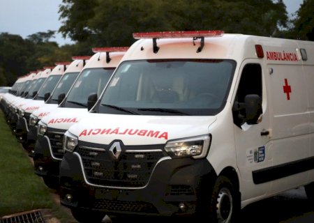 GOVERNO CAPACITA GESTORES DE SAÚDE E INVESTE R$ 27 MI EM VEÍCULOS E AMBULÂNCIAS