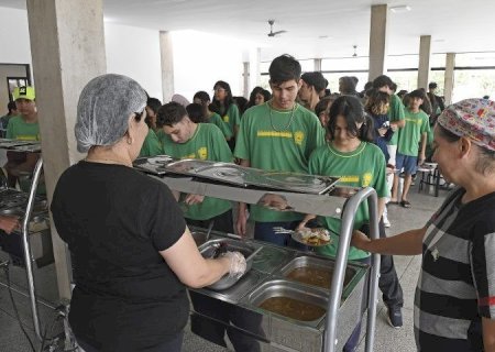 ESCOLA ESTADUAL DE DOURADOS É PREMIADA EM EVENTO SOBRE EDUCAÇÃO ALIMENTAR