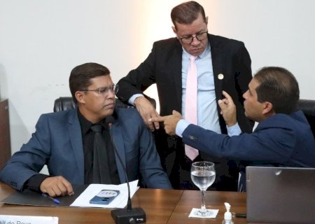 VEREADORES ANALISAM CINCO PROJETOS NA TERCEIRA SESSÃO ORDINÁRIA DO ANO