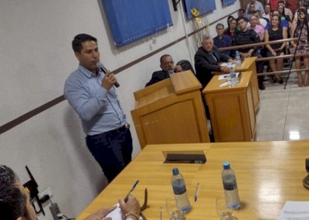 VICENTINA: PRIMEIROS PROJETOS DE LEI DO PREFEITO CLÉBER REDUZEM AS PRÓPRIAS DESPESAS E INCENTIVAM A PRODUÇÃO