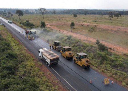 ASSINADO CONTRATO RECAPEAR RODOVIA ENTRE DISTRITO DE SÃO PEDRO E FÁTIMA DO SUL