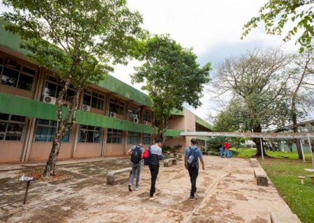 ACADÊMICOS DA UFGD COM FILHOS PEQUENOS PODEM SOLICITAR AUXÍLIO FINANCEIRO