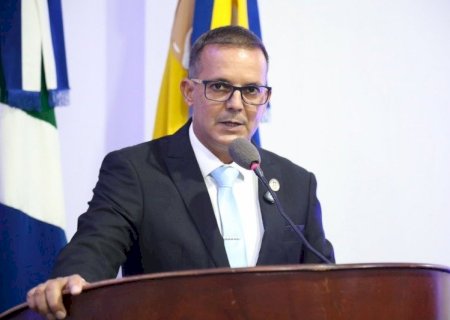 CABRAL COBRA CUMPRIMENTO DE LEI QUE IMPEDE AGRESSORES DE MULHERES DE OCUPAREM CARGOS PÚBLICOS EM DOURADOS