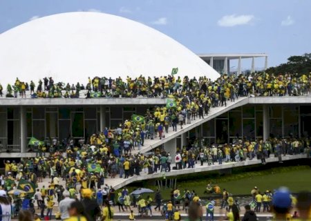 ASSOCIAÇÃO DE JURISTAS LANÇA CAMPANHA CONTRA ANISTIA A GOLPISTAS