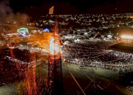 COM MENOS DE 4 MIL MORADORES, PREFEITA GASTA R$ 1,5 MILHÃO EM SEIS SHOWS NA FESTA DA FOGUEIRA EM JATEÍ