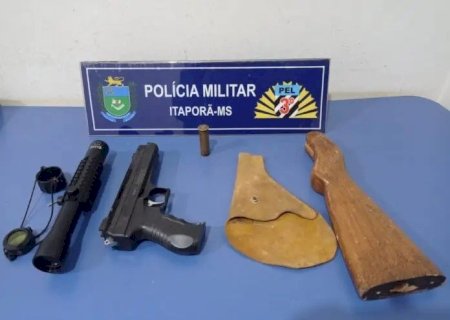 EM ITAPORÃ, PM PRENDE HOMEM POR VIOLÊNCIA DOMÉSTICA E POSSE ILEGAL DE ARMA DE FOGO