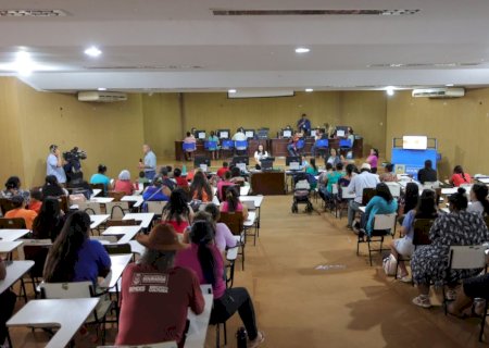 ‘MUTIRÃO DO CADÚNICO’ ATENDE QUASE MIL PESSOAS NA PRIMEIRA ETAPA