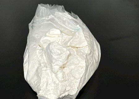 MULHER DE 32 ANOS É PRESA TRANSPORTANDO 100 GRAMAS DE COCAÍNA NA VAGINA