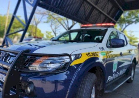 HOMEM É PRESO POR AMEAÇAR A EX-COMPANHEIRA COM FACÃO