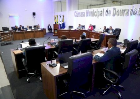 CÂMARA DE DOURADOS REALIZA SESSÃO SOLENE 'MULHERES QUE INSPIRAM' NESTA QUINTA-FEIRA