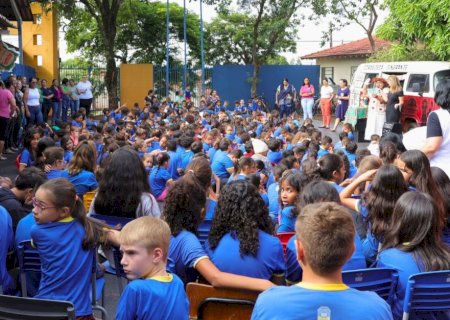 ABERTAS INSCRIÇÕES DO EDUCART PARA ALUNOS DAS ESCOLAS MUNICIPAIS