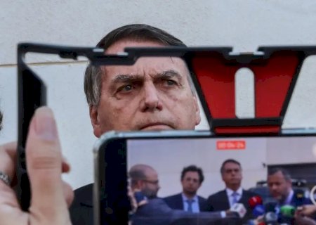 STF ABRE AÇÃO PENAL CONTRA BOLSONARO E MAIS 7 RÉUS POR TRAMA GOLPISTA