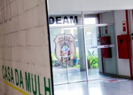 HOMEM CORTA PARTE ÍNTIMA DE MULHER APÓS PEDIDO DE SEPARAÇÃO