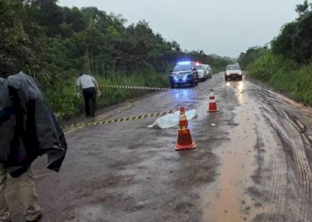 HOMEM É ASSASSINADO A TIROS EM ESTRADA RURAL DE RIO BRILHANTE