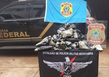AÇÃO CONJUNTA ENTRE PF E PM APREENDE HAXIXE ESCONDIDO EM PNEUS DE VEÍCULO