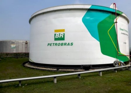 PETROBRAS REDUZ PREÇO DO DIESEL EM R$ 0,12 PARA DISTRIBUIDORAS