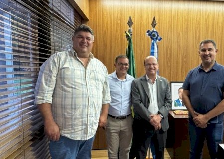 YURI PEDE AO VICE-GOVERNADOR INFRAESTRUTURA PARA CHÁCARAS TREVO, VISTA ALEGRE E CAMPO DOURADO