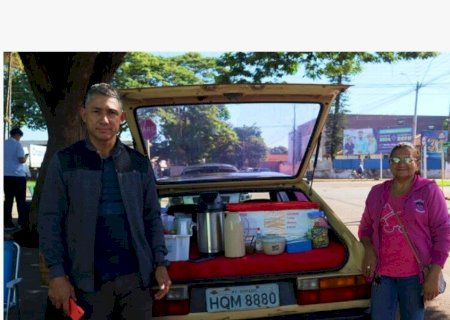 A ROTINA DE QUEM TRANSFORMA AMOR, SALGADO E CAFÉ EM SUSTENTO E ACOLHIMENTO