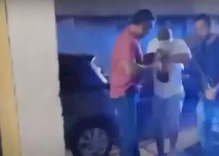PADRASTO É PRESO POR TORTURAR E OBRIGAR CRIANÇA A COMER FEZES; MENINA CORRE RISCO DE MORTE