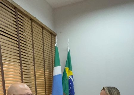 LIA NOGUEIRA GARANTE AVANÇOS PARA CONSTRUÇÃO DE ESCOLA NO BONANZA E MELHORIAS EM UNIDADES DE DOURADOS E DOURADINA