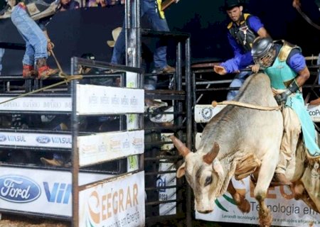 RODEIO COMEÇA NESTA SEXTA E ABRE A PROGRAMAÇÃO DA 59ª EXPOAGRO DOURADOS