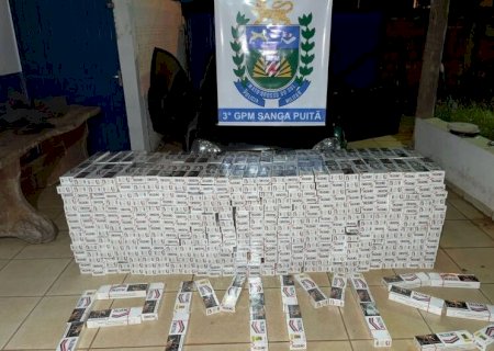 APÓS PERSEGUIÇÃO, POLÍCIA APREENDE 850 PACOTES DE CIGARROS CONTRABANDEADOS