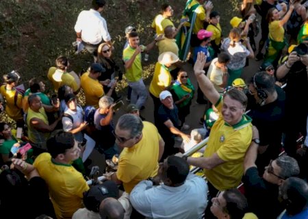 MANIFESTAÇÃO EM BRASÍLIA PEDE ANISTIA A GOLPISTAS