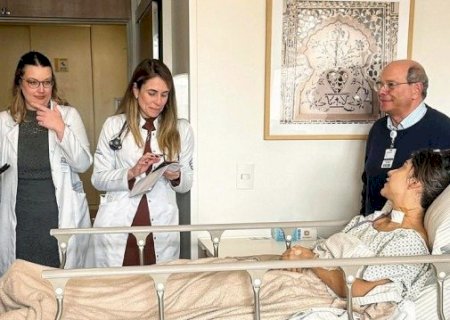 DEPUTADA CAMILA JARA CELEBRA SUCESSO DA CIRURGIA CONTRA CÂNCER E INICIA RECUPERAÇÃO