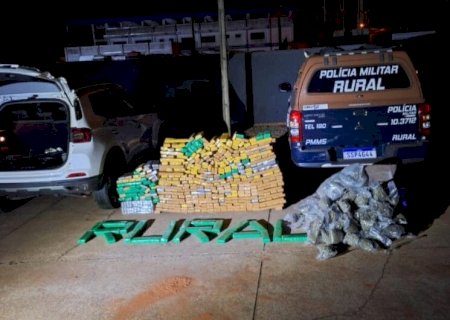ADOLESCENTE ATOLA VEÍCULO CARREGADO COM QUASE 700 QUILOS DE DROGA EM ZONA RURAL
