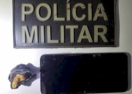 RECEPTADOR É PRESO DURANTE ATENDIMENTO DE OCORRÊNCIA DE VIOLÊNCIA DOMÉSTICA