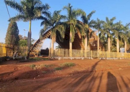 GERALDO RESENDE COBRA ATIVAÇÃO DA VILA OLÍMPICA INDÍGENA DE DOURADOS