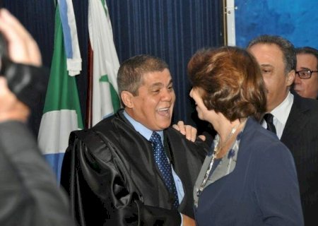 WALDIR NEVES SE LIVRA DE TORNOZELEIRA E VOLTA AO TCE APÓS DOIS ANOS