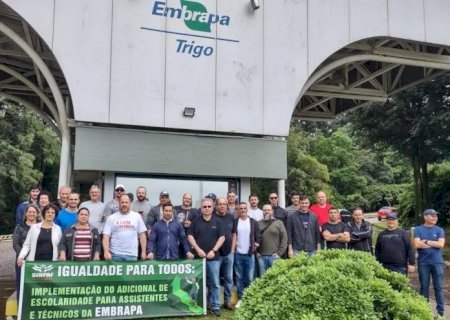 TÉCNICOS E ASSISTENTES DA EMBRAPA REALIZAM MOBILIZAÇÃO NACIONAL POR RECONHECIMENTO DE ESCOLARIDADE
