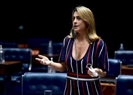 'NÃO TOMO MAIS ÁGUA E CAFÉ DO SENADO', DIZ SENADORA COM MEDO DE VENENO