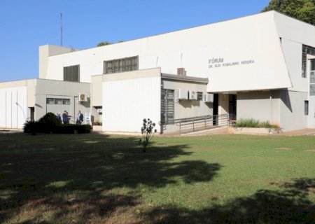 CLÍNICA VETERINÁRIA DEVE INDENIZAR CLIENTE POR MORTE DE ANIMAL DE ESTIMAÇÃO