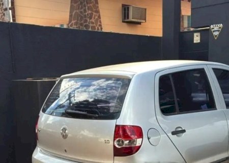DOURADOS: AGETRAN ALERTA QUE CARRO ESTACIONADO EM VAGAS PRIVATIVAS PODE SER GUINCHADO