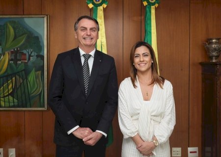 SORAYA CHAMA BOLSONARISMO DE “SEITA” E QUE PARA SER TRAÍDO POR BOLSONARO É “SÓ PEGAR SENHA