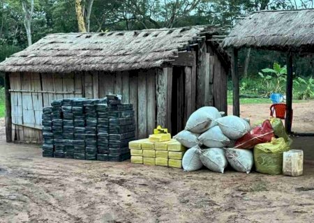 POLÍCIA DESARTICULA CENTRO DE PRODUÇÃO DE MACONHA NA FRONTEIRA