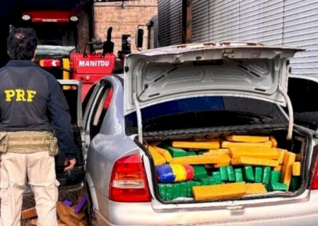 APÓS FUGA, MOTORISTA É PRESO COM QUASE UMA TONELADA DE MACONHA